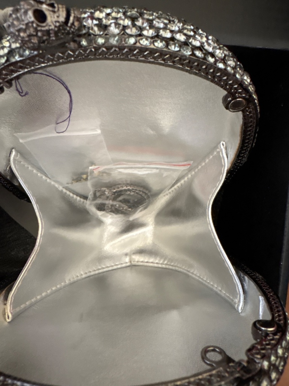 Skull Clutch Evening Bag Rhinestone - Picture 2 of 3
